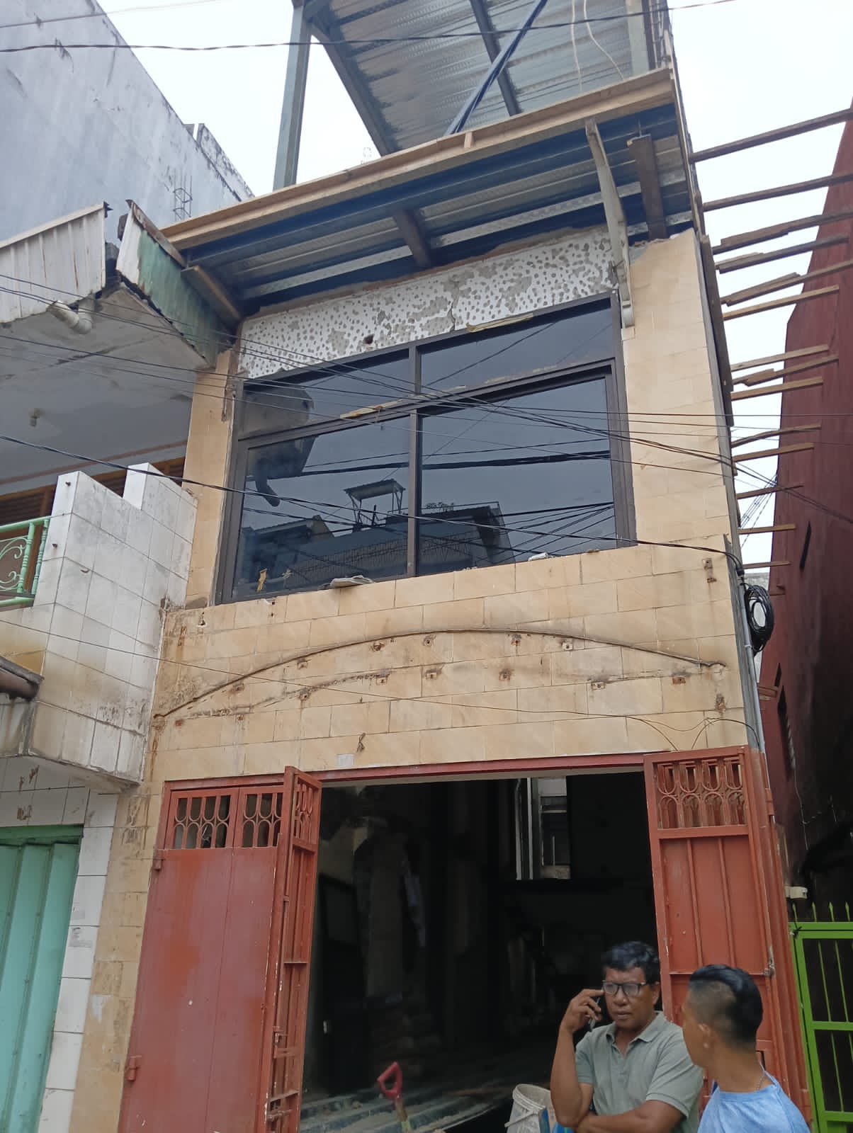 Membangun Ruko Dan Rumah Tinggal Tanpa IMB, Camat Wajo Dan PTSP Jangan Tinggal Diam