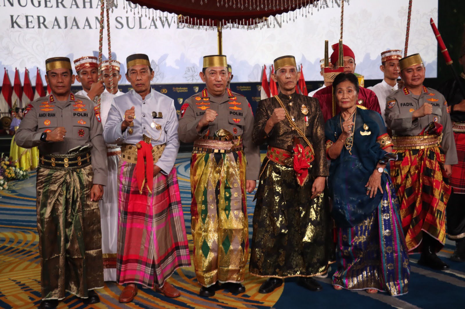 Kapolri Diberi Gelar Adat-Pusaka oleh Dewan Adat dan Kerajaan di Sulawesi Selatan