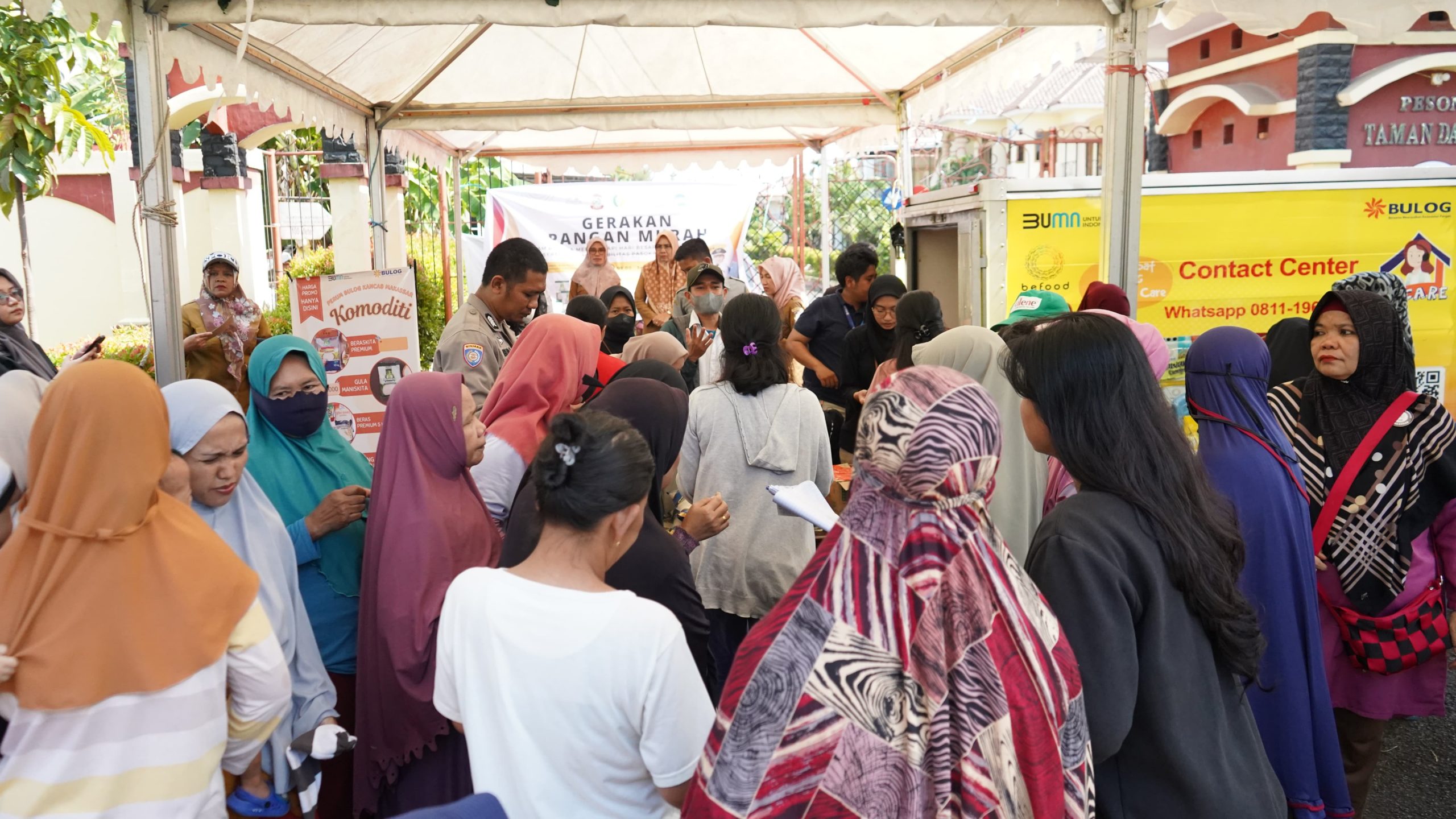 Plt Kepala Dinas Ketahanan Pangan Kota Makassar Menggelar Gerakan Pangan Murah