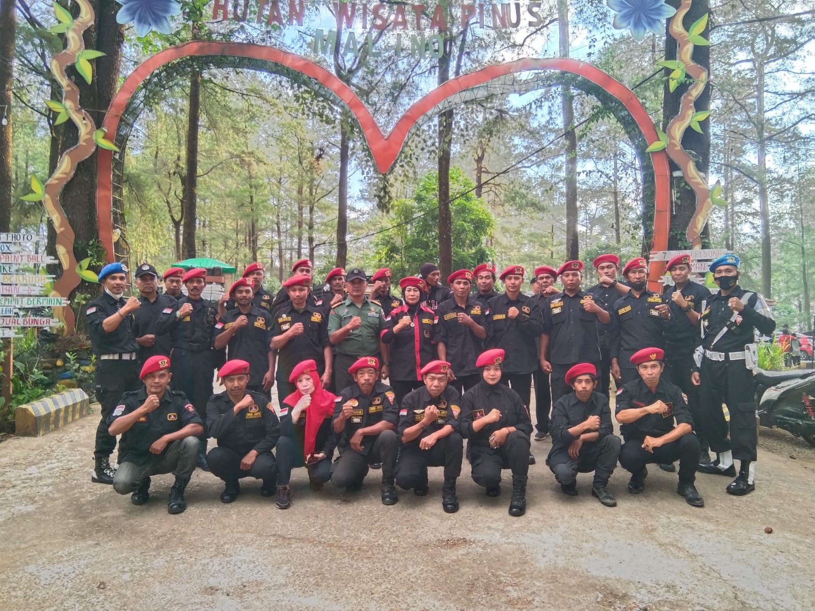 GRIB JAYA SUL-SEL TINGGIMONCONG TURUN LANGSUNG PENGATURAN ARUS LALIN,URAI KEMACETAN DI EVENT BEAUTIFUL MALINO