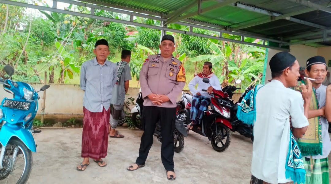 PROGRAM INOVASI, BHABIN KAMTIBMAS Desa Purnakarya Polsek Tanralili Kab. Maros, Bersedekah Seribu Jumat Berkah