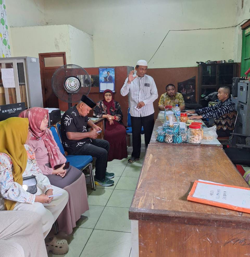 Rapat Koordinasi Dan Halal Bihalal Di Pimpin Oleh Lurah Cambaya Kec Ujung Tanah 2025