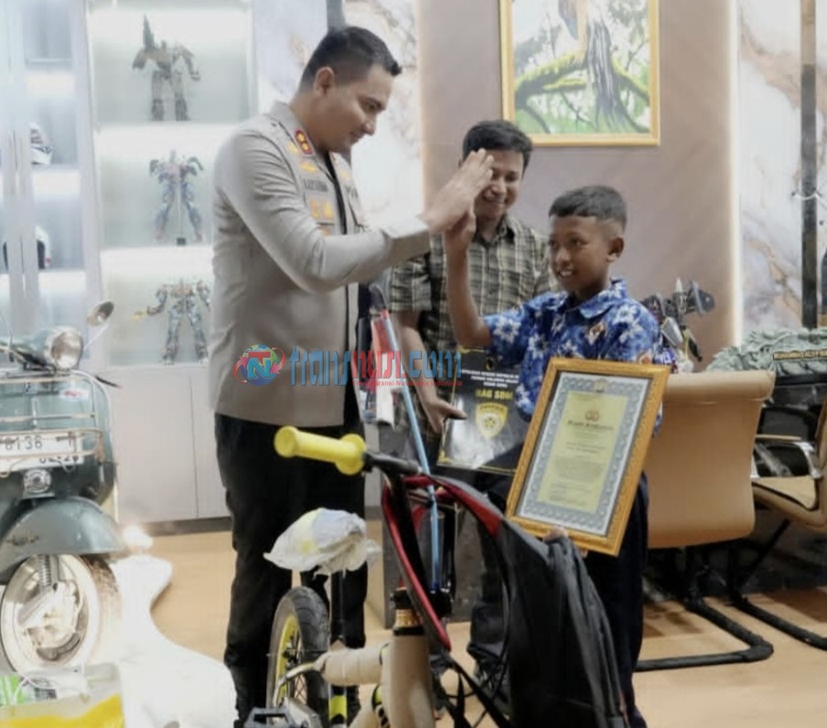 Siswa Penyelamat Upacara HUT RI ke-80 Dapat Apresiasi dari Kapolres Gowa