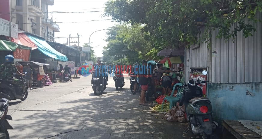 PKL di Depan SDN Beroangin Belum Ditindaklanjuti, Satpol PP dan Camat Tallo Diduga Tutup Mata