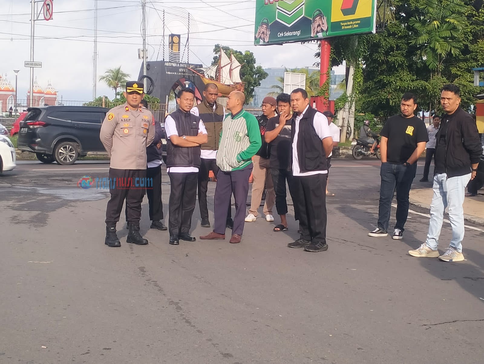 Camat Ujung Pandang Tertibkan PKL di Jalan Datu Museng dan Maipa