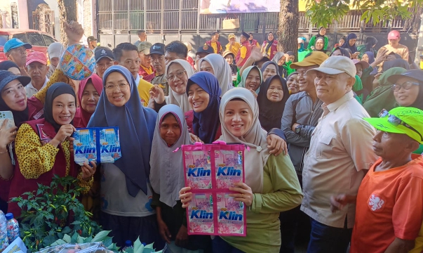 Sulap Sampah Jadi Tas dan Eco Enzyme, Asria Yacob dapat Apresiasi dari Ibu Walikota Makassar