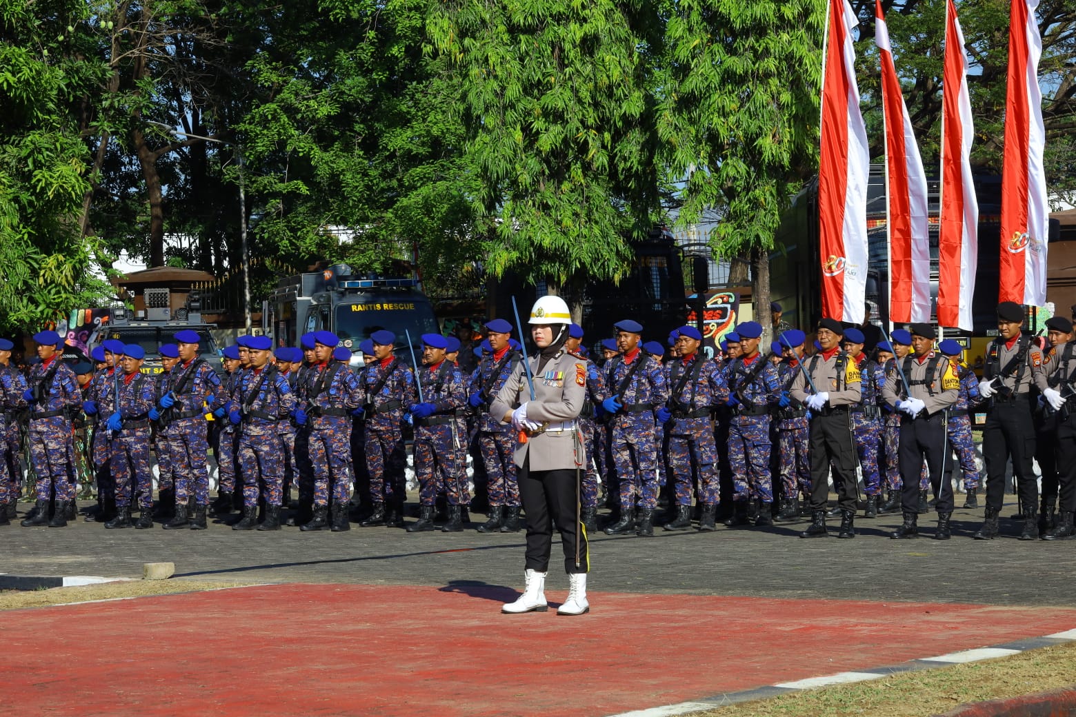 Kapolda Sulsel Pimpin HUT Bhayangkara ke-80, Tegaskan Polri Makin Profesional