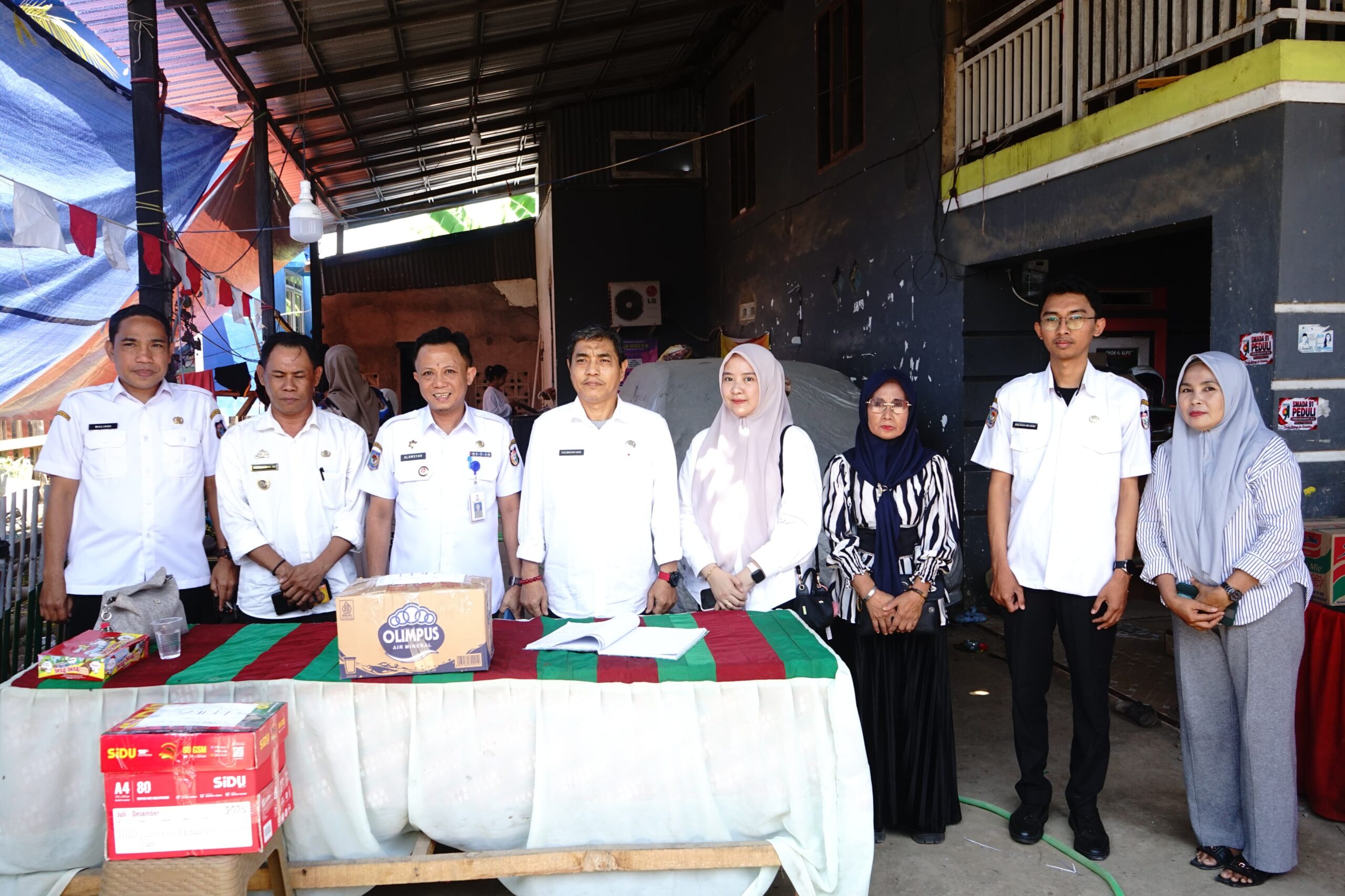 Badan Riset dan Inovasi Daerah (BRIDA) kota Makassar, menunjukkan kepedulian terhadap masyarakat yang terdampak musibah kebakaran di Kelurahan