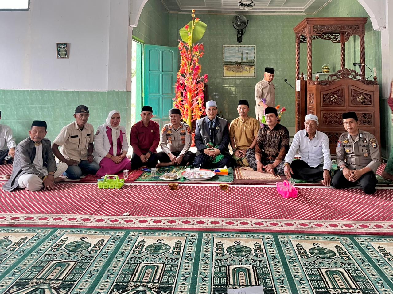 FORKOPIMCAM HADIRI PERINGATAN MAULID NABI 1448 H DI MASJID RU'HAMA LONGI BONTOLOHE